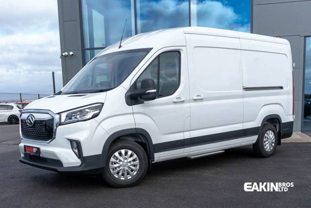 Maxus eDeliver 9 Luxury 150kw high roof van 72kwh auto Van Electric White