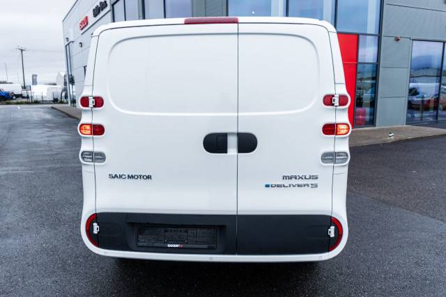 2025 Maxus Deliver 5 0.1 SWB Panel Van H1 64KWH