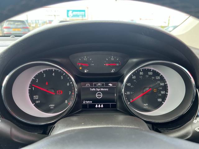2018 Vauxhall Astra 1.0T ecoTEC SRi 5dr