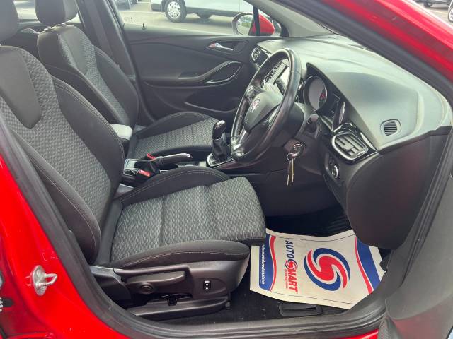 2018 Vauxhall Astra 1.0T ecoTEC SRi 5dr
