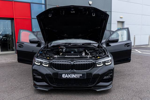 2022 BMW 3 Series 3.0 330d MHT M Sport 4dr Step Auto
