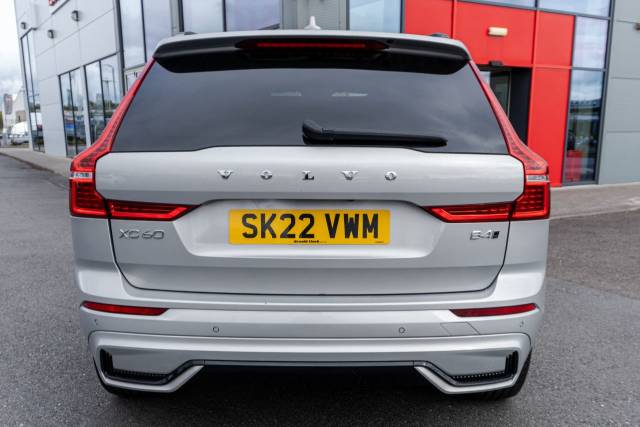 2022 Volvo XC60 2.0 B4D R DESIGN 5dr AWD Geartronic