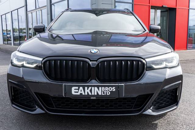 2022 BMW 5 Series 2.0 520d MHT M Sport 5dr Step Auto