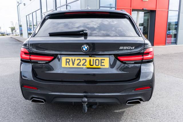 2022 BMW 5 Series 2.0 520d MHT M Sport 5dr Step Auto