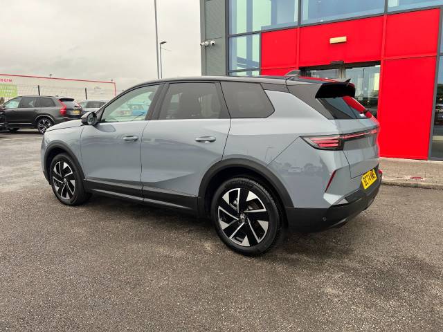 2025 Vauxhall Grandland 1.2 Hybrid [136] Ultimate 5dr e-DCT6 [Pan Roof]