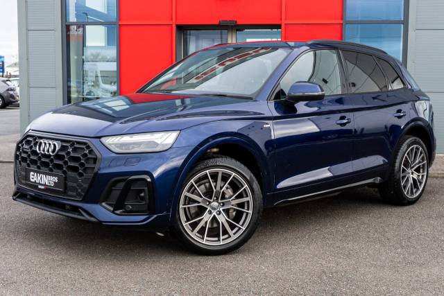 Audi Q5 2.0 40 TDI Quattro S Line 5dr S Tronic Estate Diesel Blue