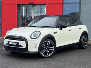 MINI Hatchback 2022 (71) at Eakin Brothers Limited Londonderry