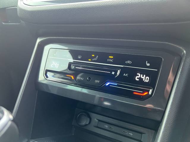 2022 Volkswagen Tiguan 2.0 TDI R-Line 5dr DSG