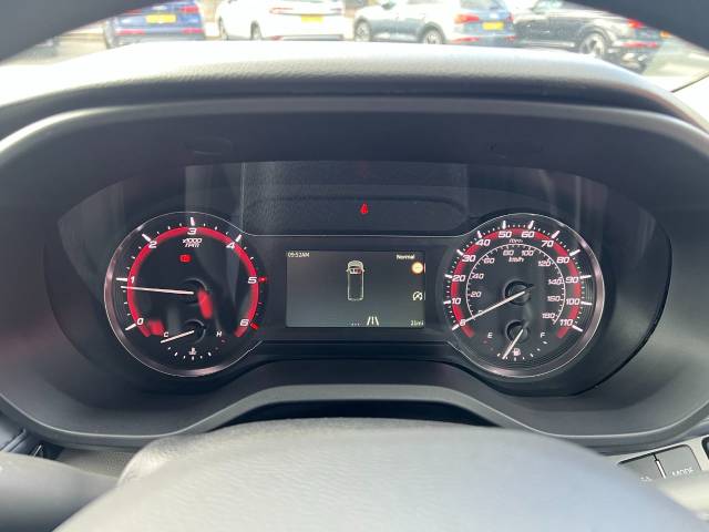 2026 Maxus Deliver 9 0.0 2.0D DRW L4 Luton with Tail Lift