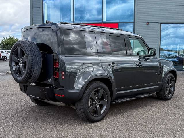2023 Land Rover Defender 3.0 D300 HSE 110 5dr Auto