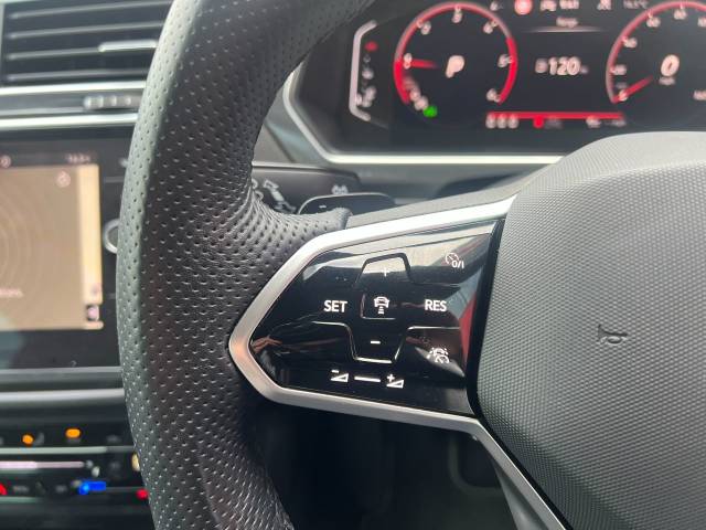 2023 Volkswagen Tiguan 2.0 TDI R-Line Edition 5dr DSG