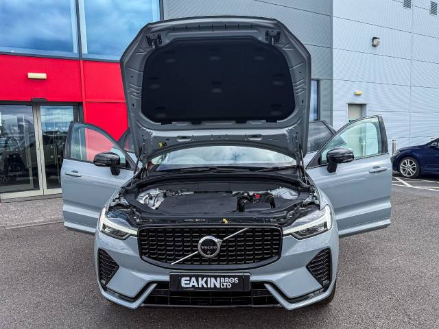 2023 Volvo XC60 2.0 B4D Plus Dark 5dr AWD Geartronic