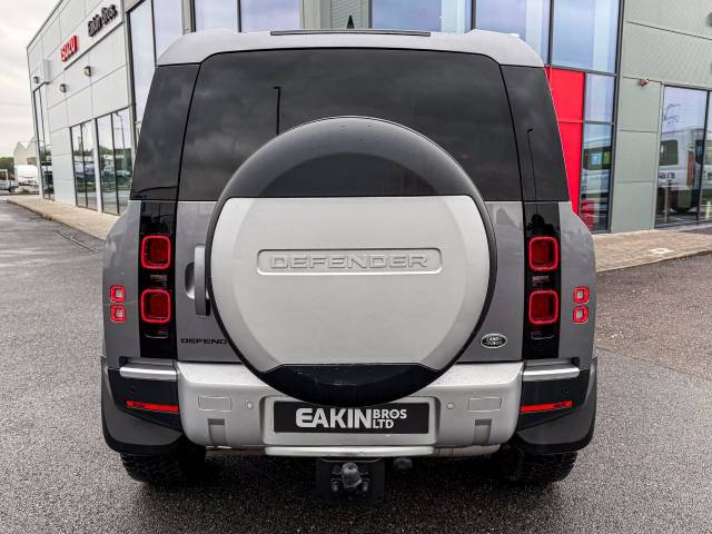 2022 Land Rover Defender 3.0 D250 SE 90 3dr Auto