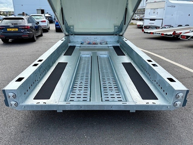2025 *NEW*Brian James Race Shuttle 3 330-4719-30-2-12