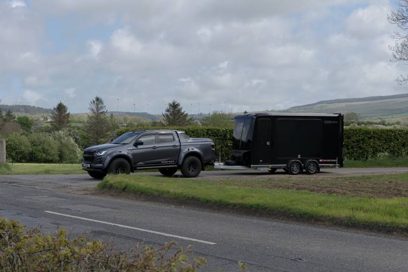 Enclosed Car Transporters