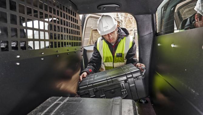 Isuzu D-Max V-Cross Commercial - Interior